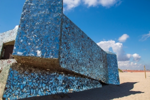 Bunker recouvert de miroirs